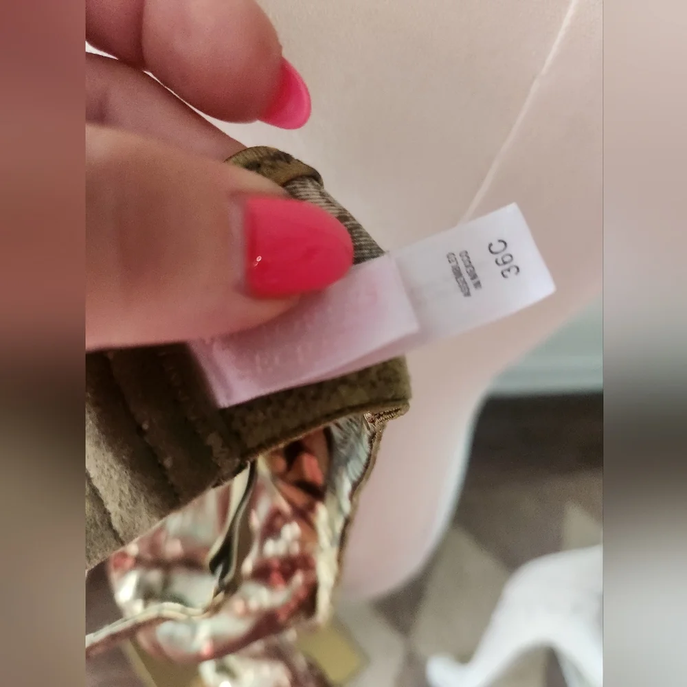 Victoria Secret Green Bra